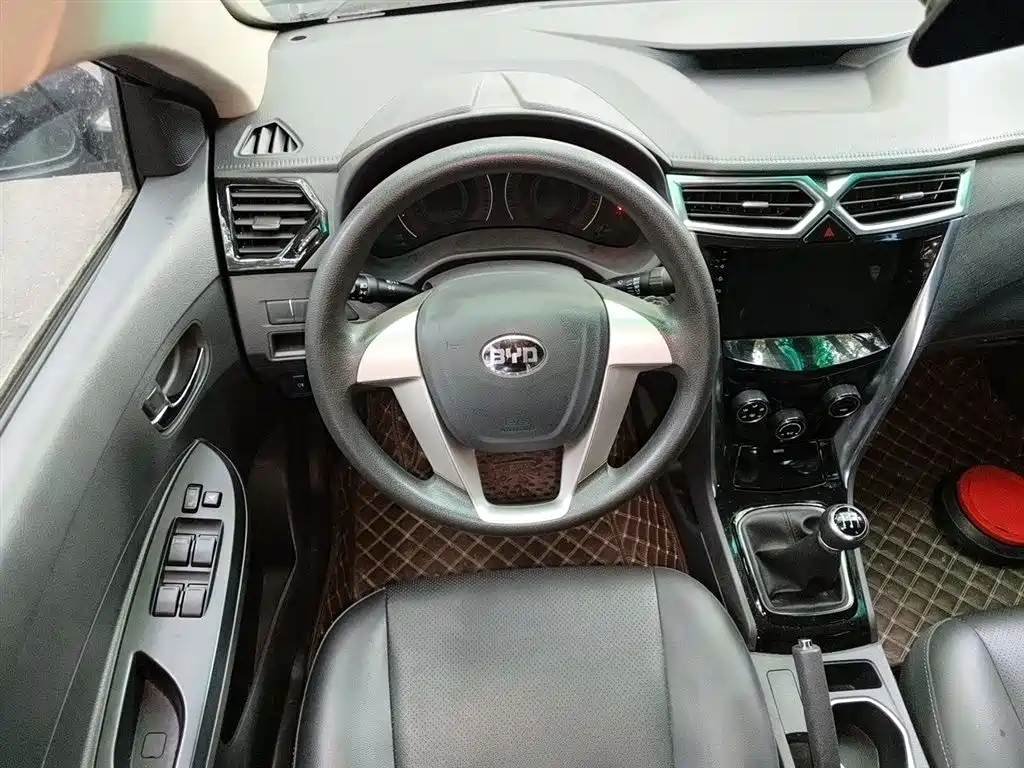 BYD F3 2020 1.5L Manual Luxury Edition фото 6