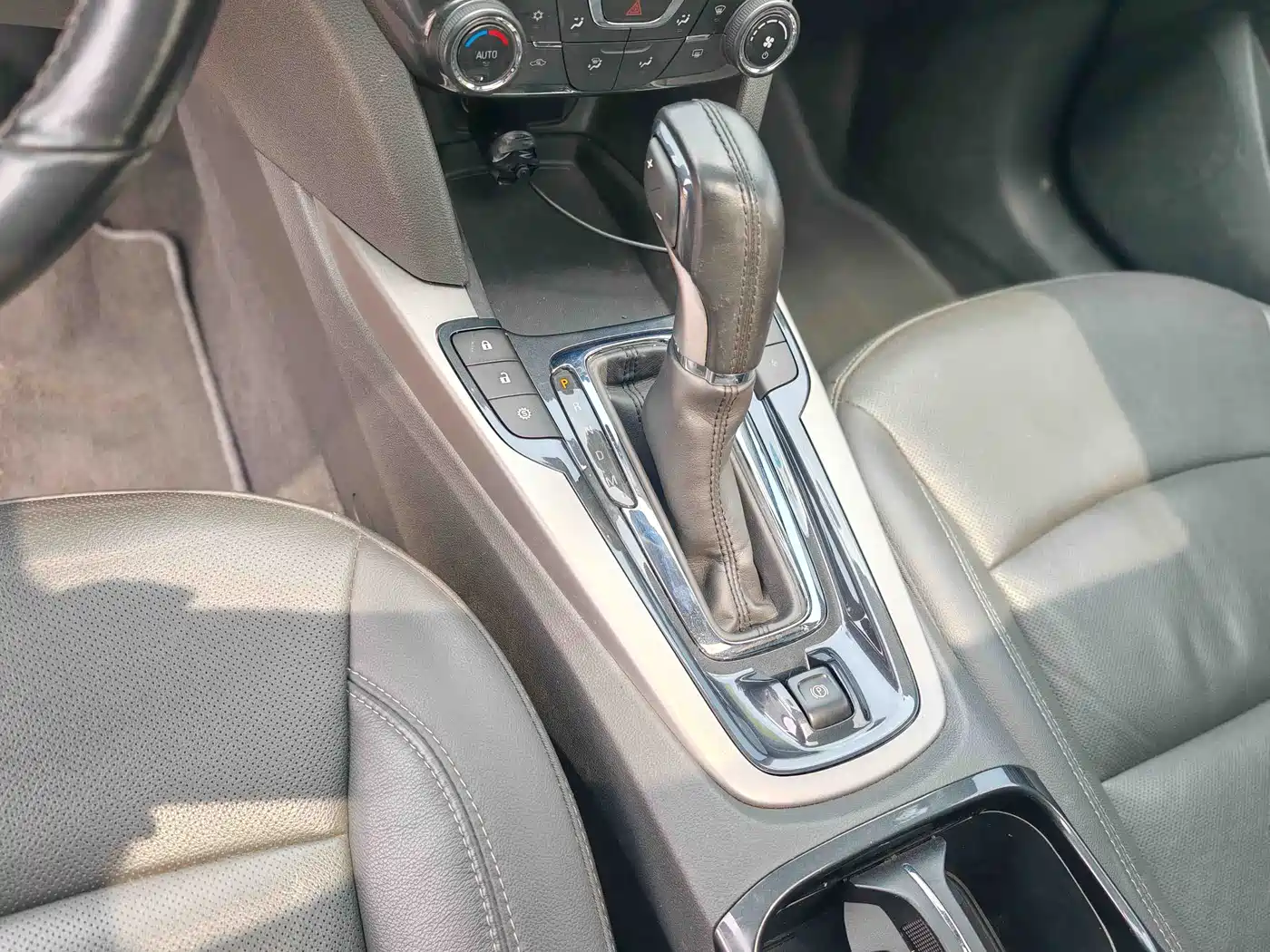 Chevrolet Malibu 2017 1.5T Automatic Luxury Edition фото 22