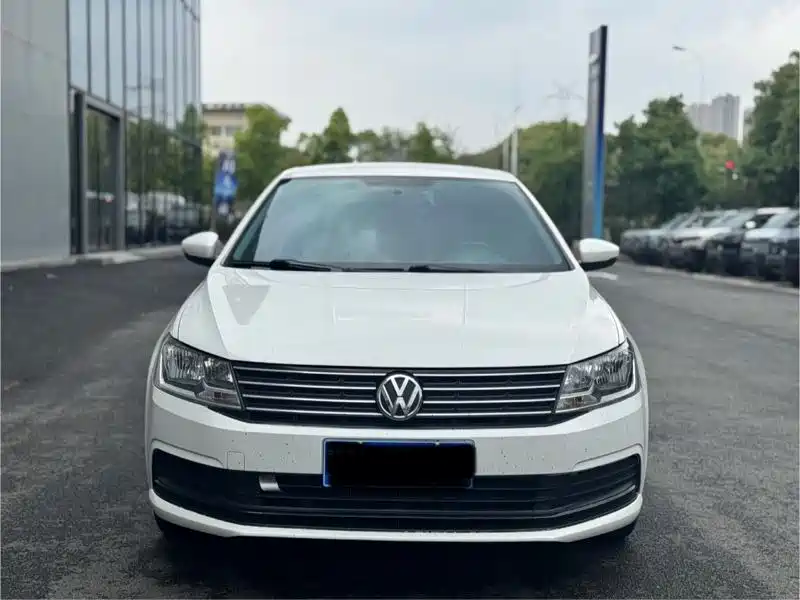 Volkswagen Lavida 2018 Classic 1.5L Automatic Comfort China VI фото 2