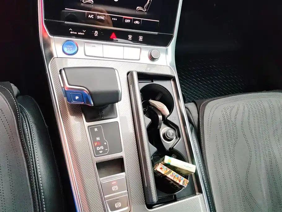 Audi A6L 2023 Facelift 45 TFSI Premium Dynamic фото 16