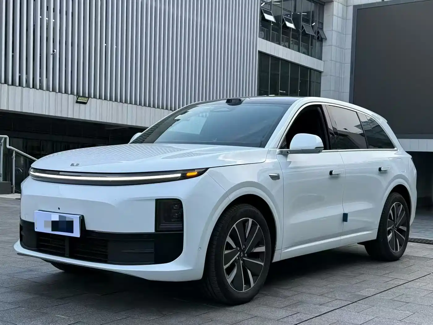 Li Auto L6