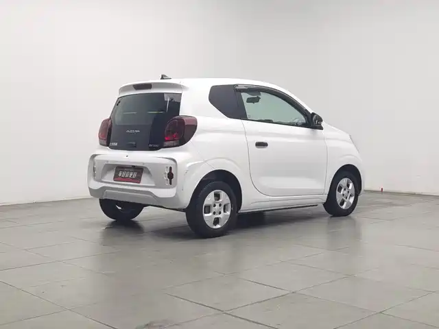 Roewe Kaiwei CLEVER 2021 302km New Four-Seat Super Edition — фото 2