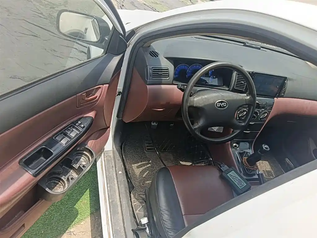 BYD F3 2012 Energy-saving Edition 1.5L Manual Comfort фото 16