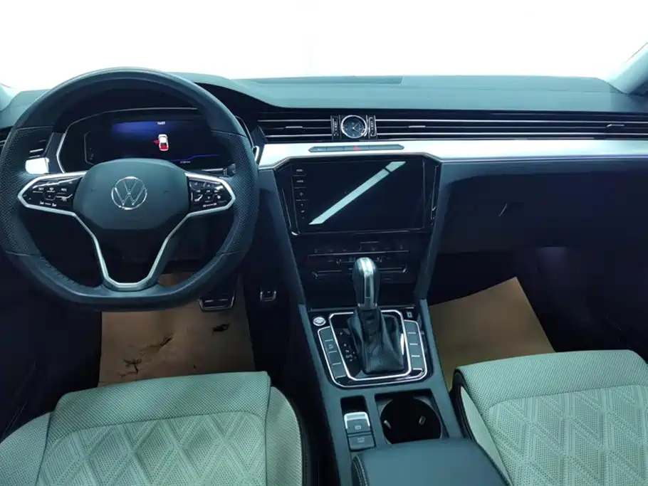 Volkswagen Magotan 2023 Model 2 Million Commemorative Edition 330TSI DSG Luxury фото 12