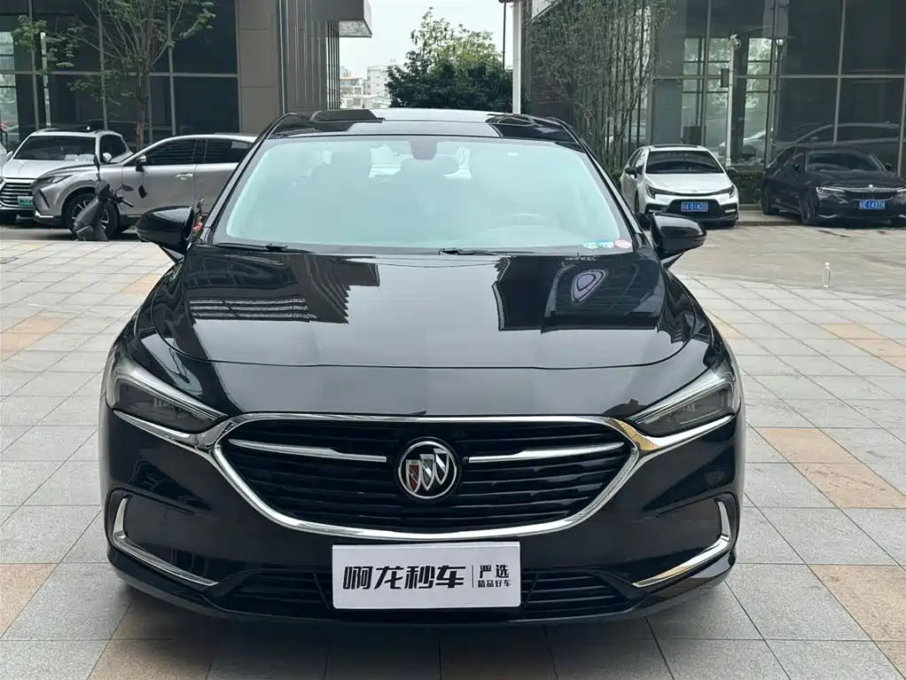 BUICK LACROSSE