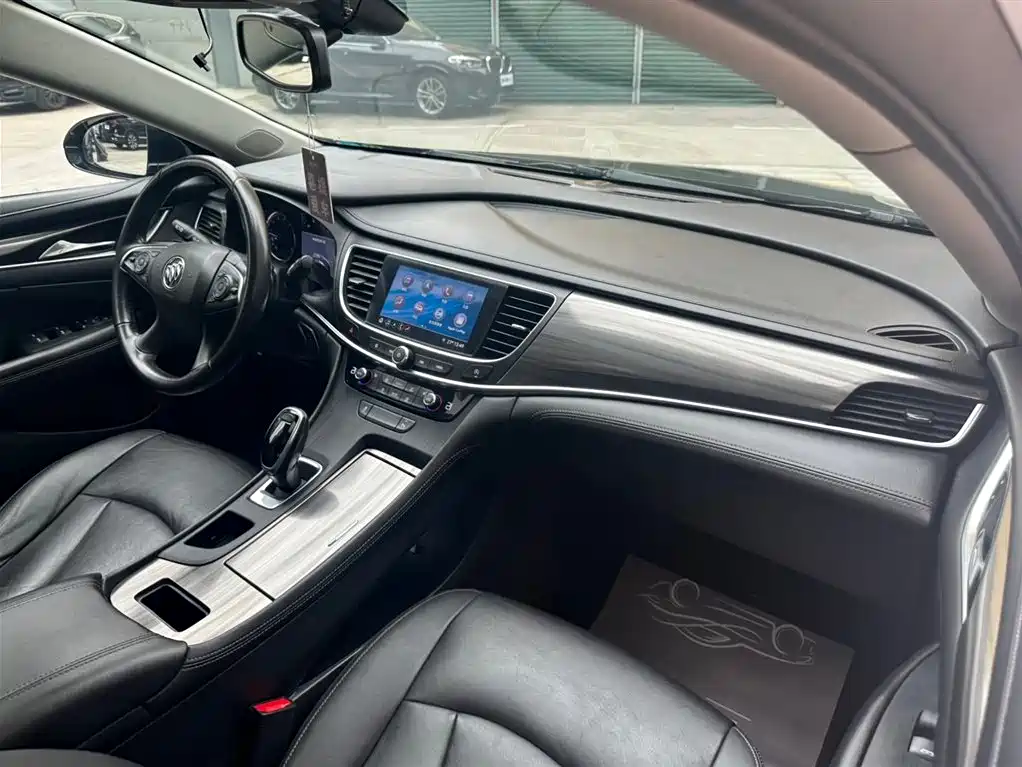BUICK LACROSSE