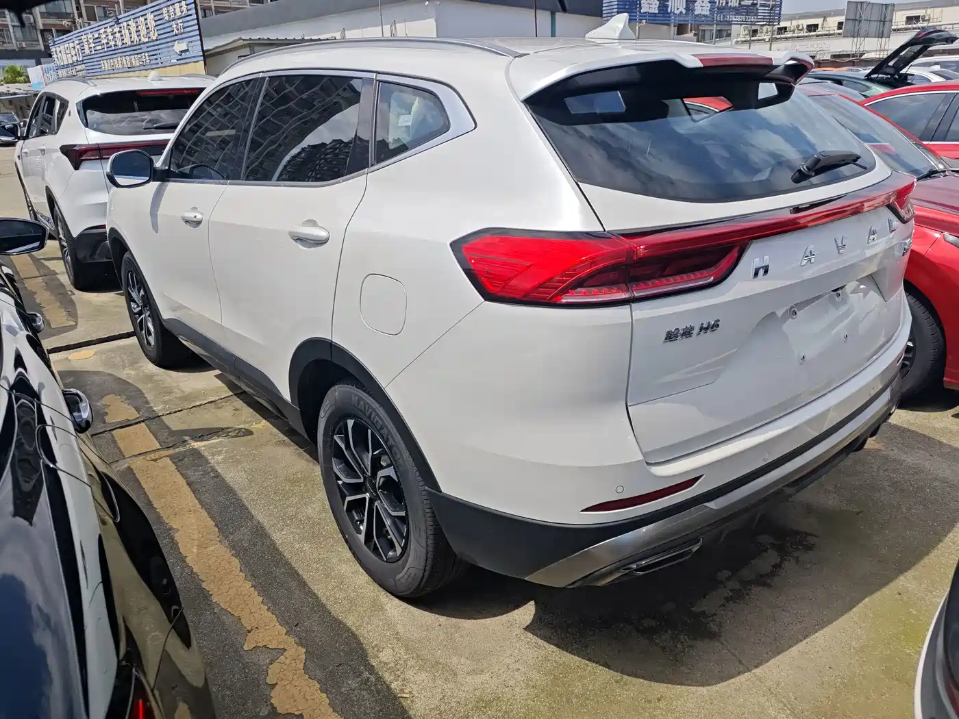 Photo 15 - Haval H6