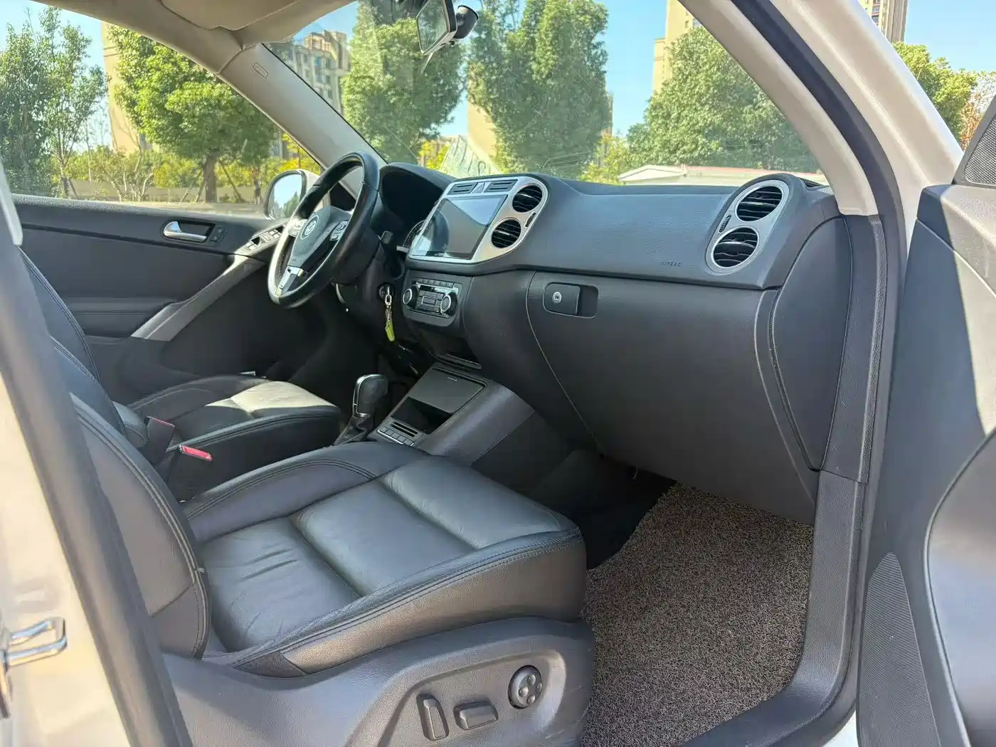 Volkswagen Tiguan 2012 1.8TSI Automatic 2WD Brilliance Edition фото 9