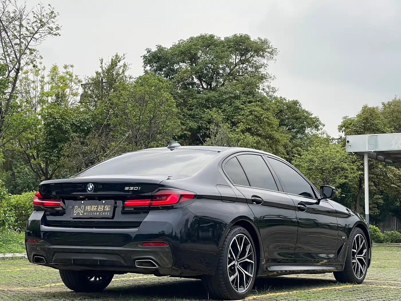 BMW 5 Series (Import) 2021 530i M Sport Package фото 4