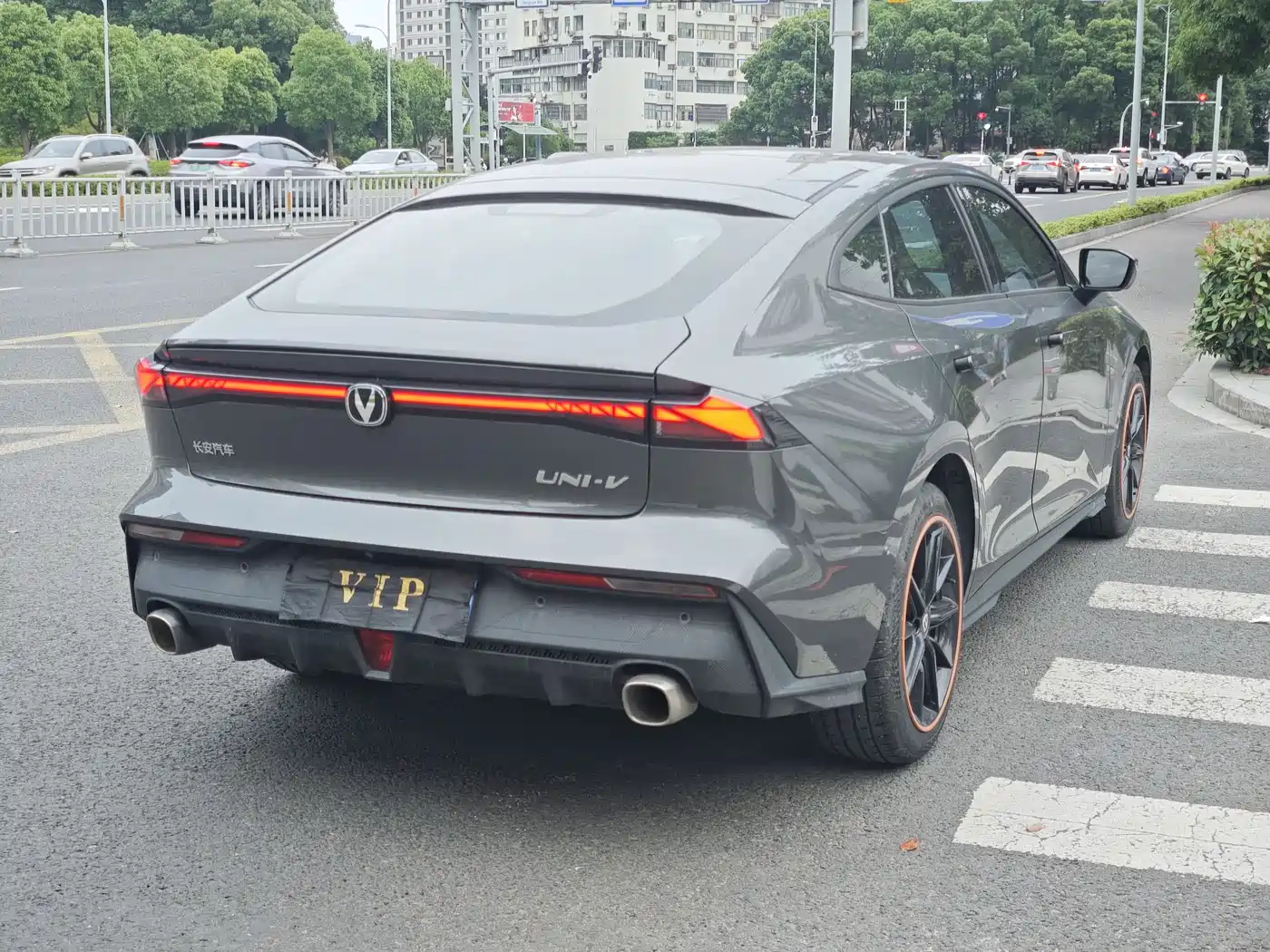 CHANGAN UNI-V