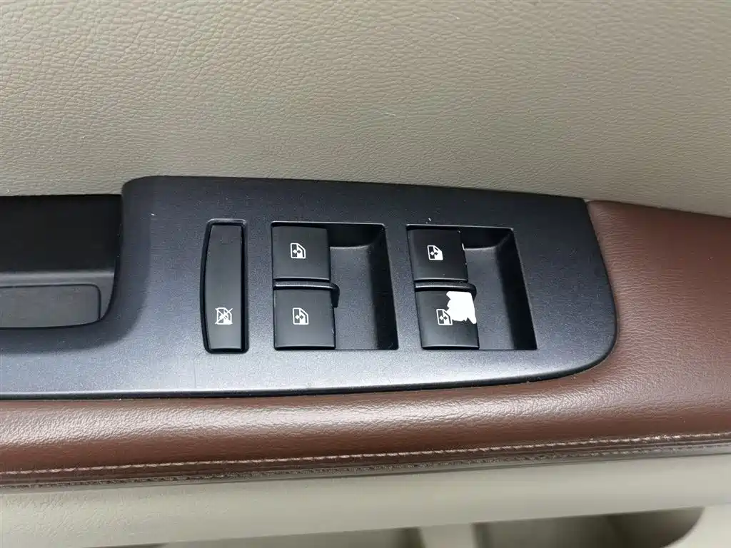 Buick GL8 2017 25S Luxury China V фото 9