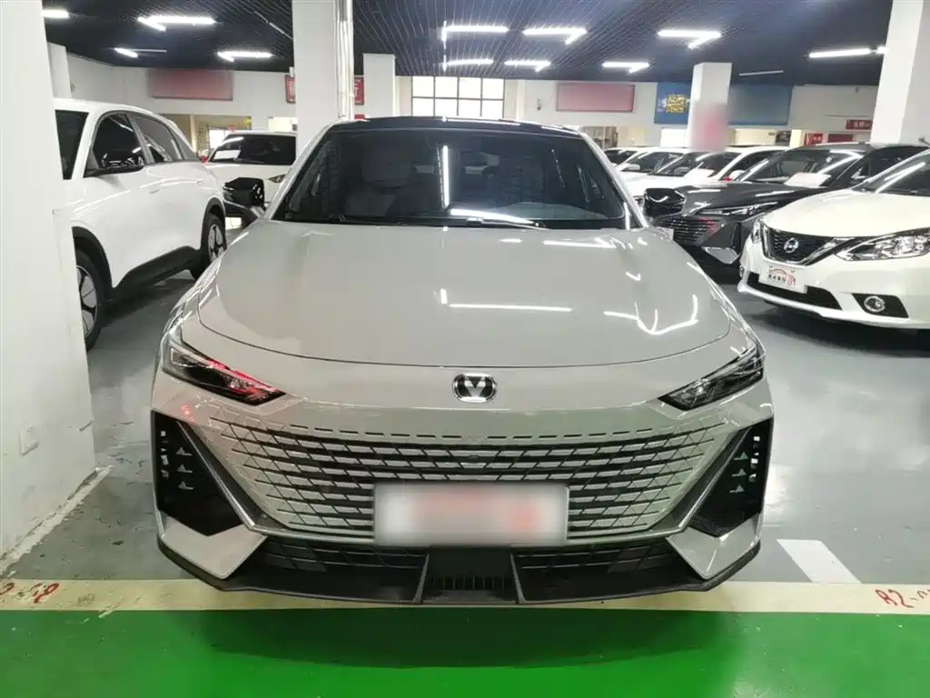 CHANGAN UNI-V