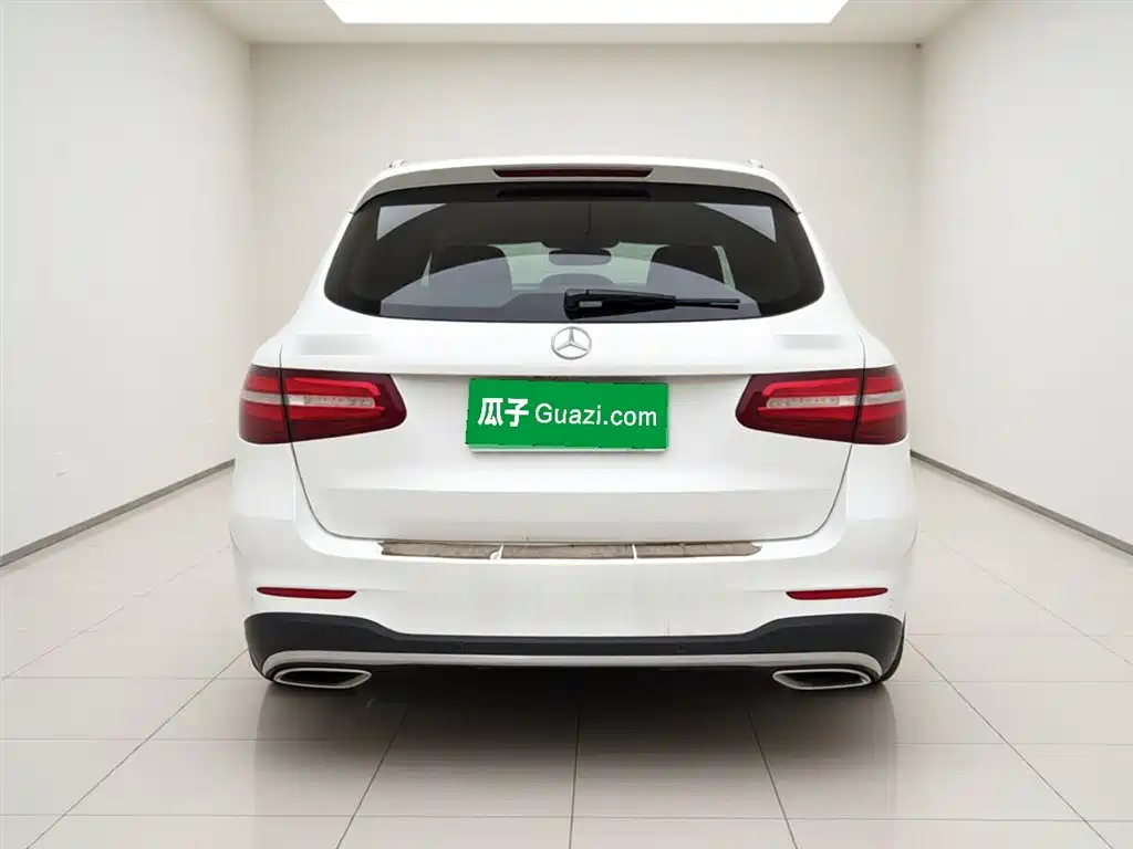 Mercedes-Benz GLC 2019 GLC 260 4MATIC Luxury фото 3