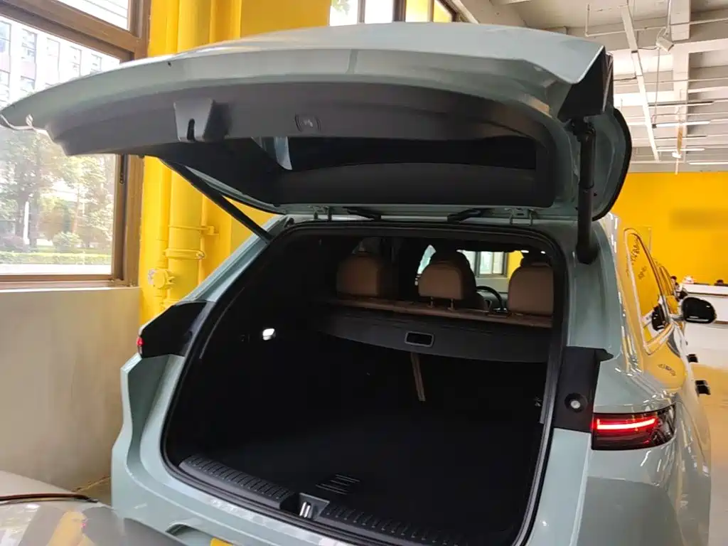 Li Auto L6 2025 2025 Max Smart Renewal Edition