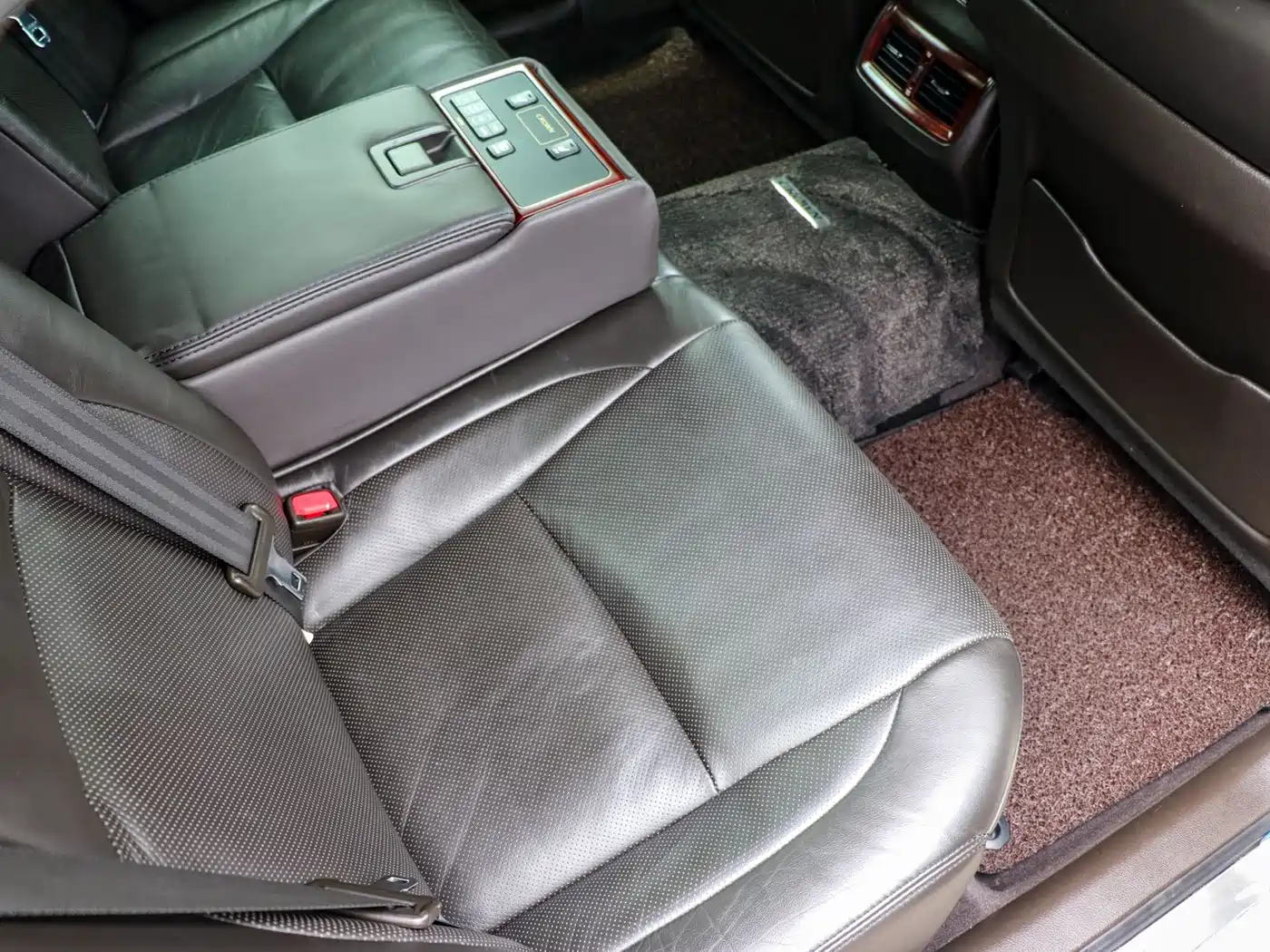 Фото 11 - Toyota Crown