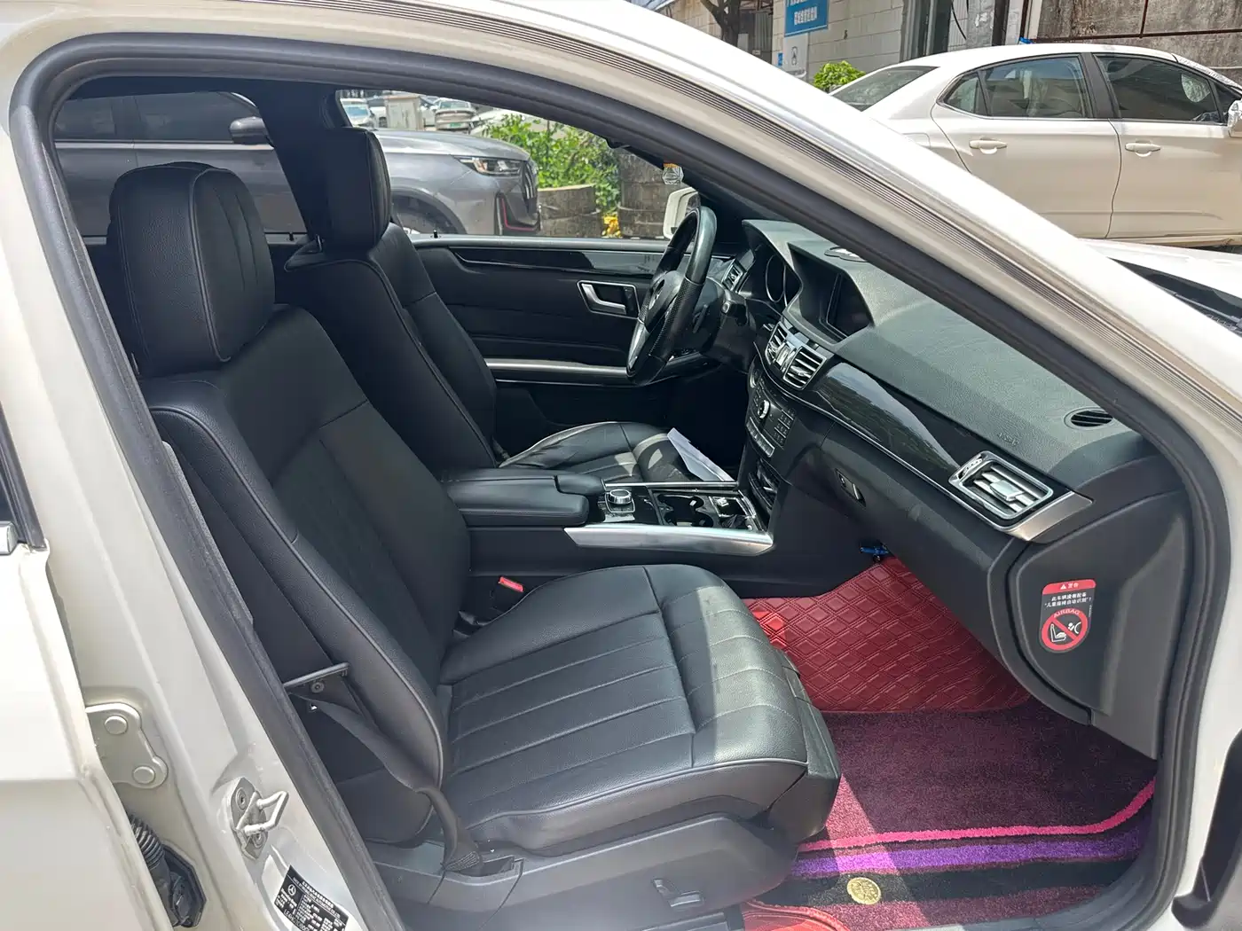 Mercedes-Benz E-Class 2015 Facelift E 180 L фото 10