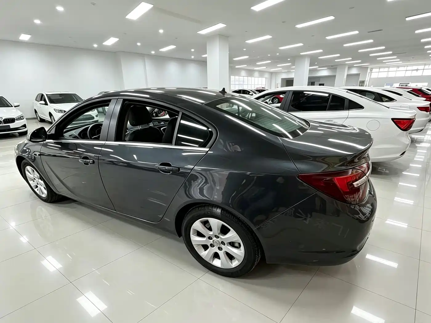 Buick Regal 2015 1.6T Leading Tech Edition фото 9