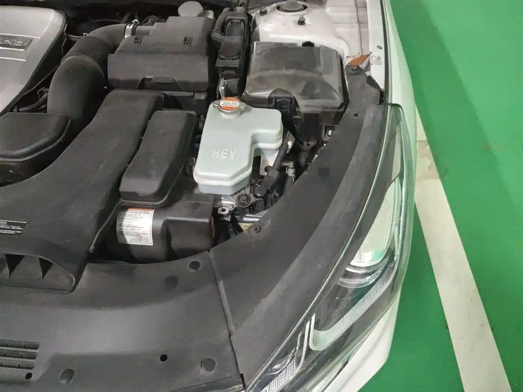 Hyundai Sonata Plug-in Hybrid 2018 2.0 PHS Smart Connect Edition (China VI) фото 23