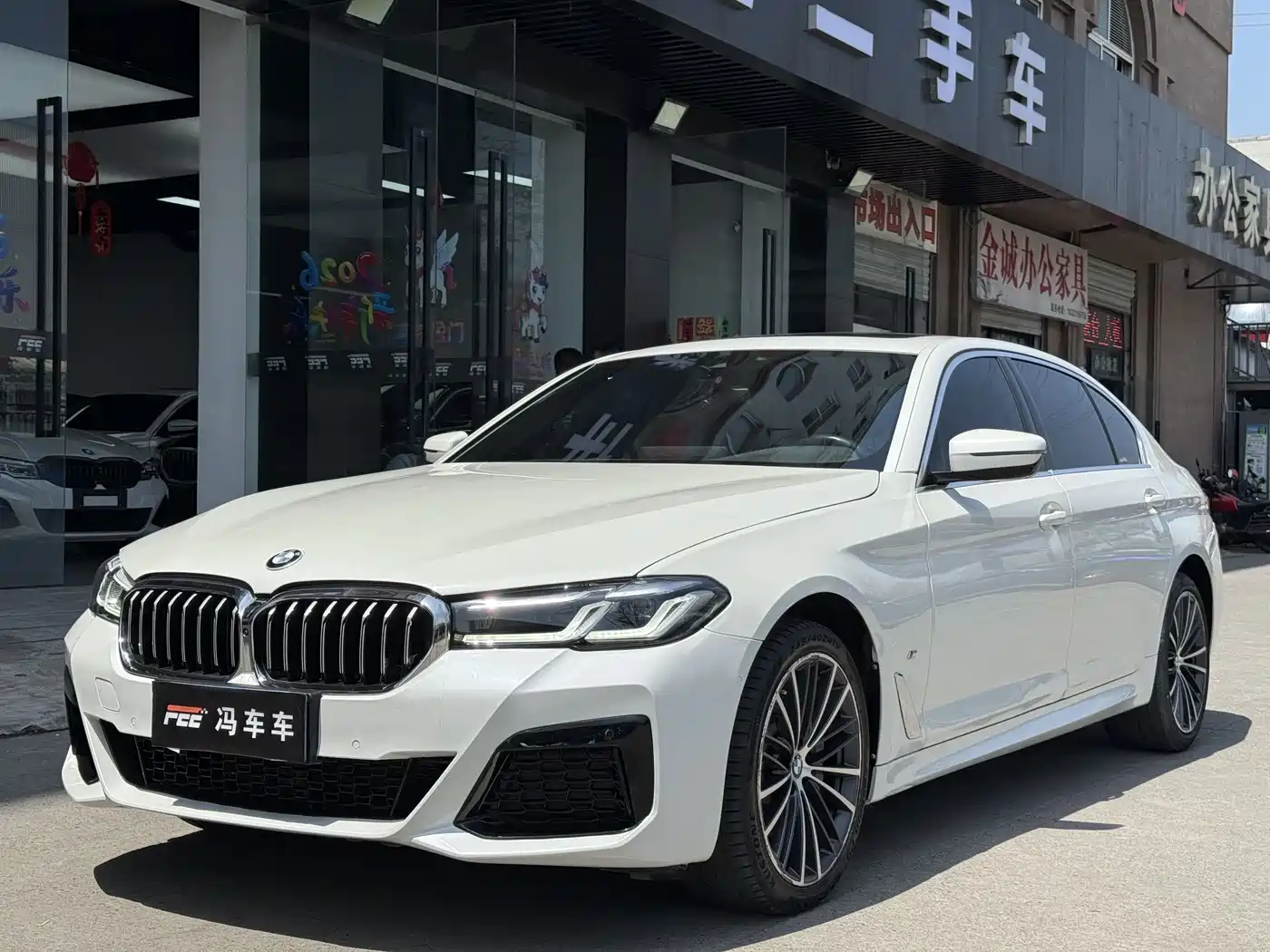 BMW 5-SERIES