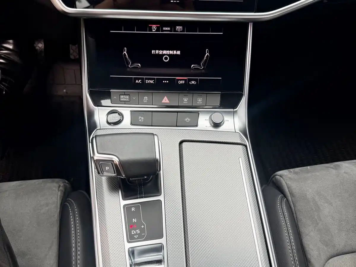 Audi A6L 2021 45 TFSI quattro Exclusive Sport фото 8