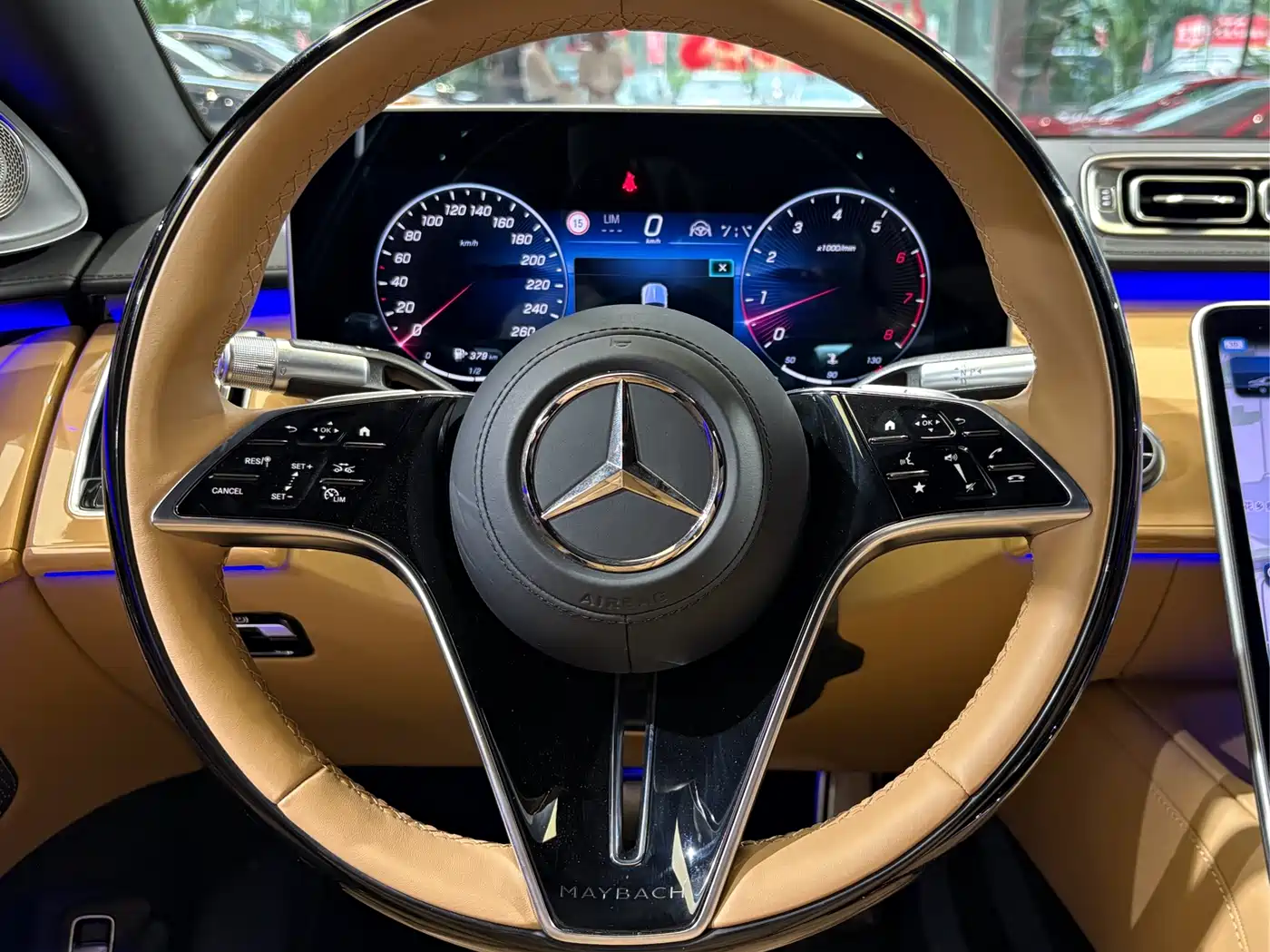 Mercedes-Benz Maybach S-Class 2022 S 680 4MATIC Virgil Abloh Limited Edition фото 12