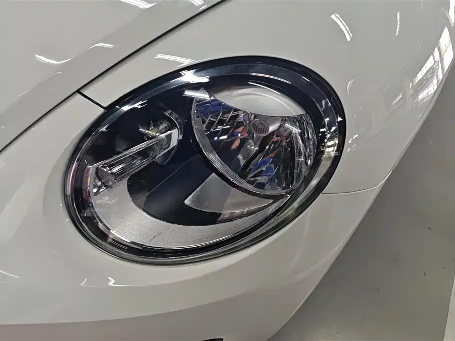 Volkswagen Beetle 2013 1.4TSI Fashion Edition фото 5