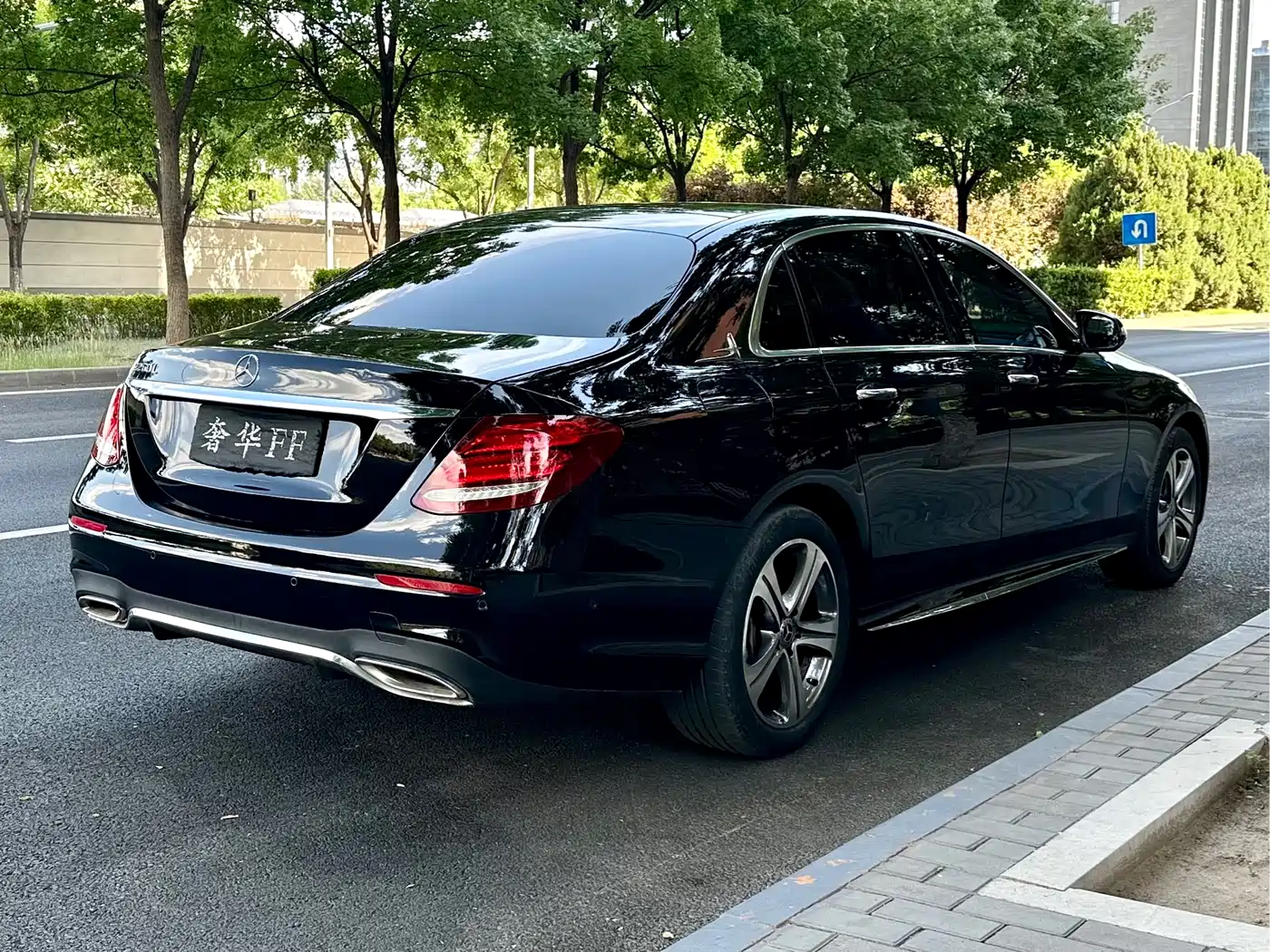 Mercedes-Benz E-Class 2020 Model E 260 L Sport фото 5