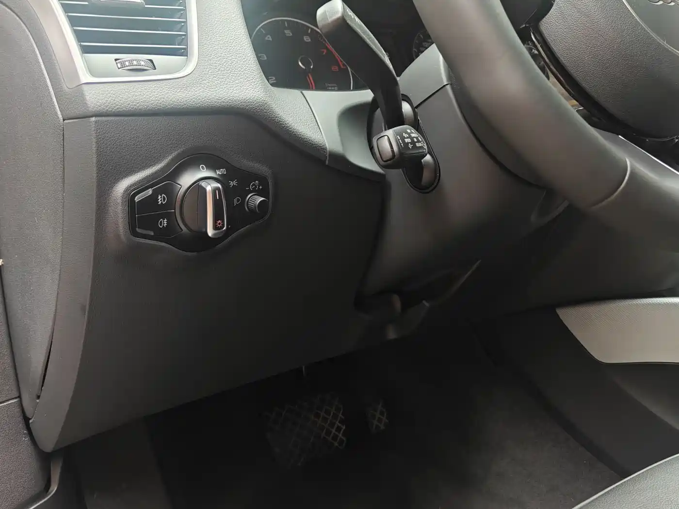 Audi Q5 2017 Plus 40 TFSI Technology фото 24