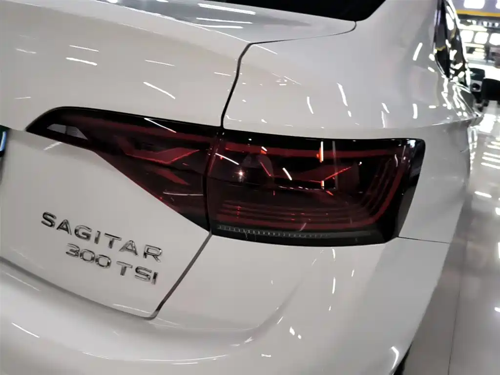 Volkswagen Sagitar 2025 300TSI DSG Surpass Edition фото 8