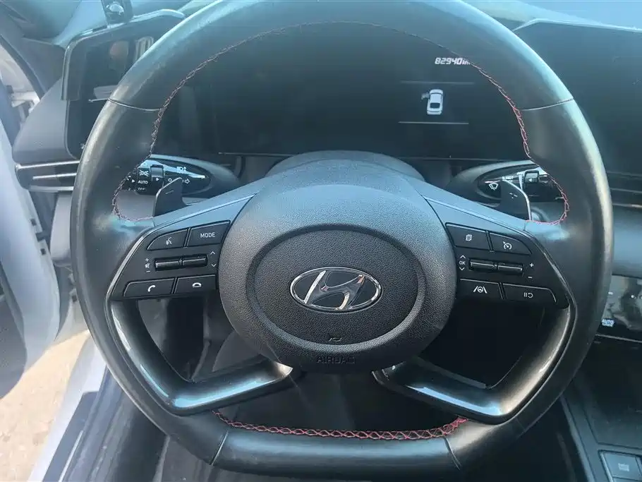 Hyundai Elantra 2021 240TGDi DCT LUX Premium Edition фото 15