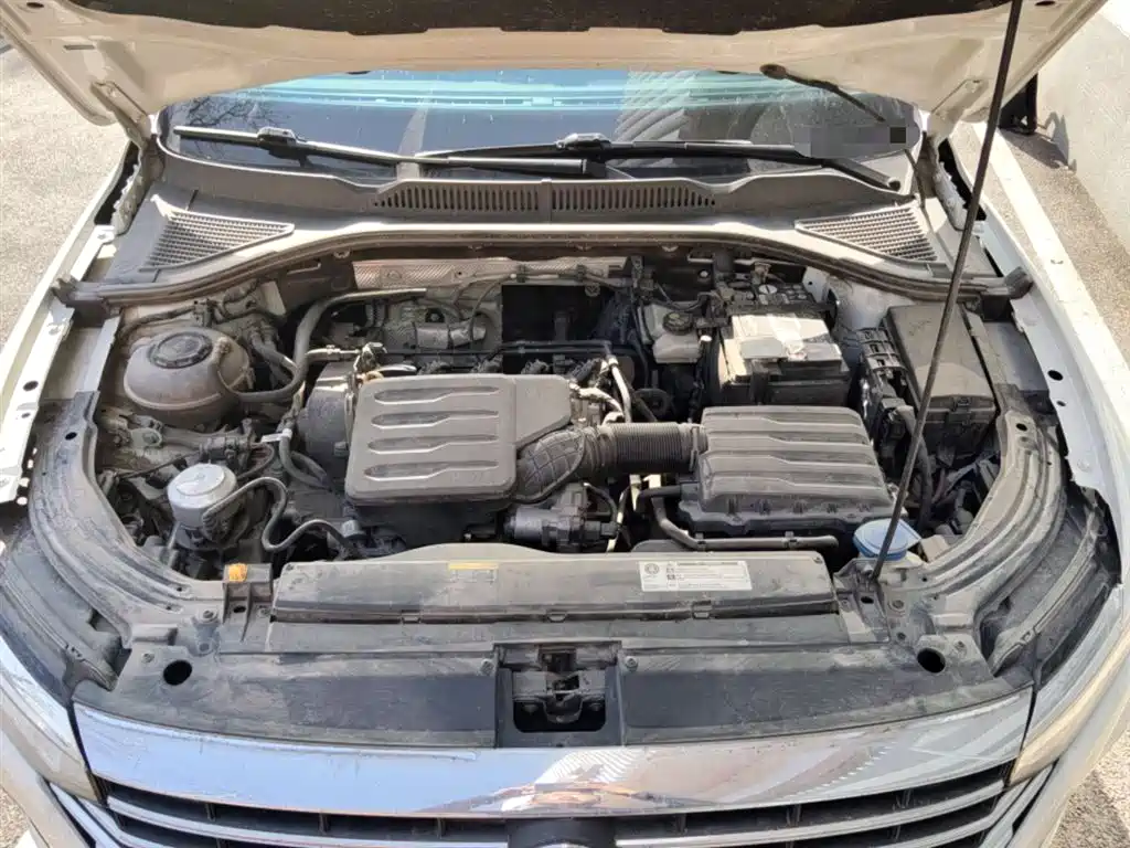 Volkswagen Lavida 2023 1.5L Auto Five Million Edition фото 16