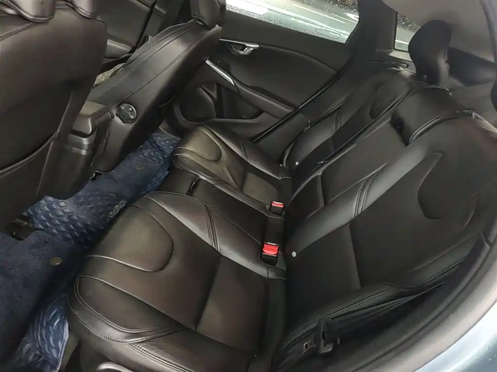 Volvo V40 2019 2019 T3 Momentum
