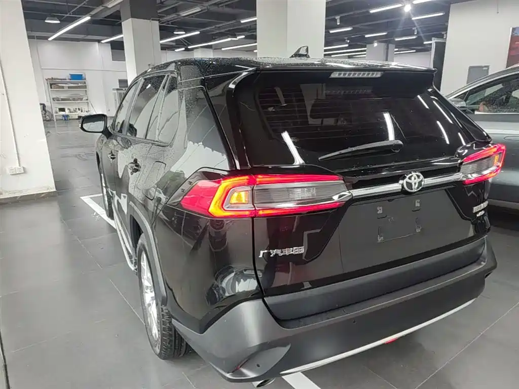 Toyota Wildlander 2020 2.0L CVT AWD Luxury Edition фото 5