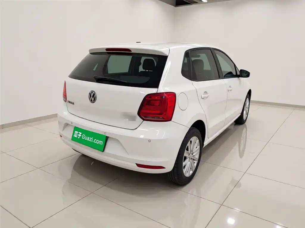 Volkswagen Polo 2016 1.6L Automatic Comfort фото 4