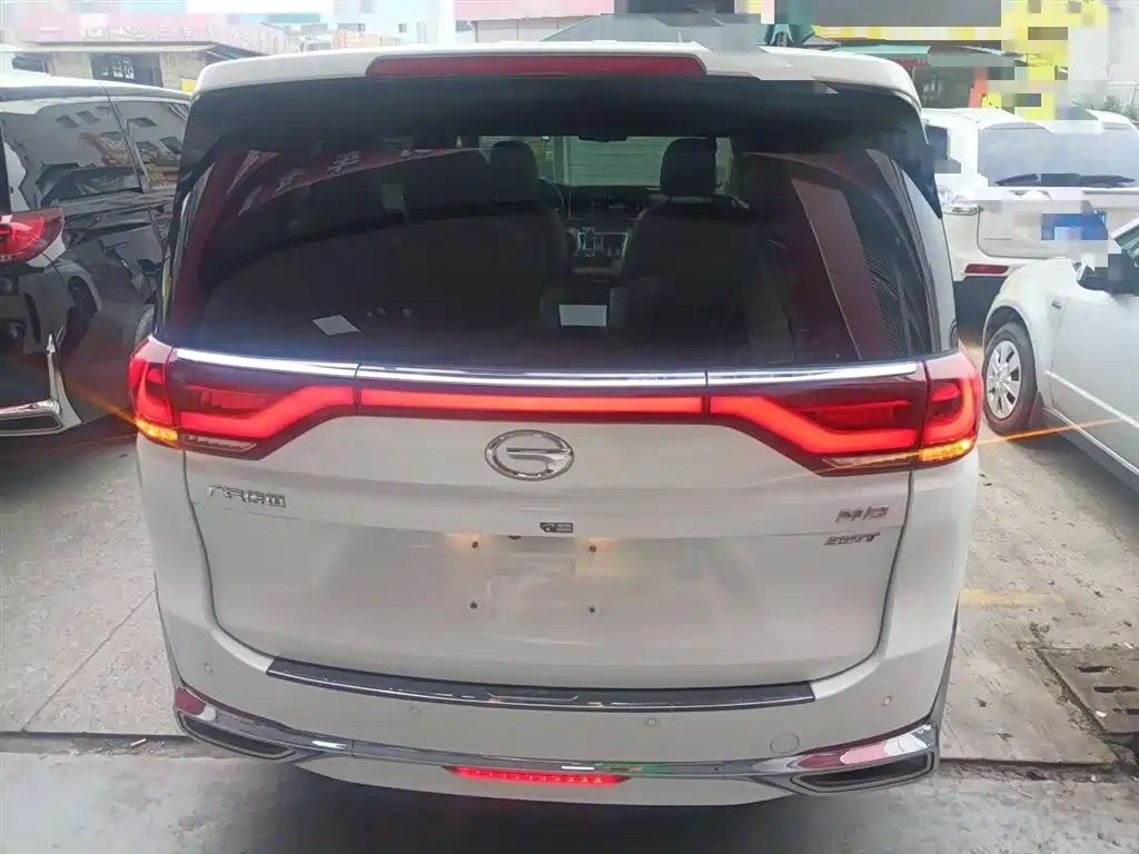 GAC Trumpchi Trumpchi M8 2021 Leading Show Series 390T Ultimate Edition фото 4