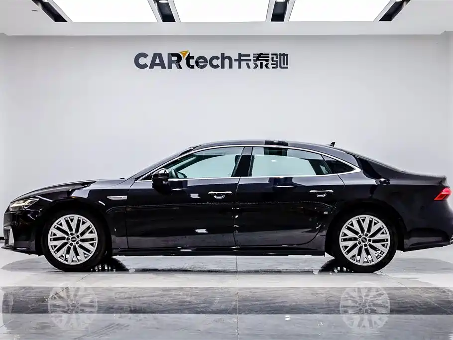 Audi A7L 2024 45TFSI S-line Dream Edition Crystal Package фото 5