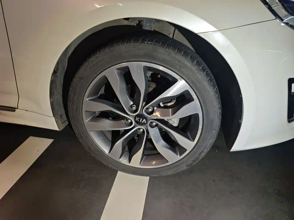 Kia K5 2014 2.0L Automatic LUXURY фото 26