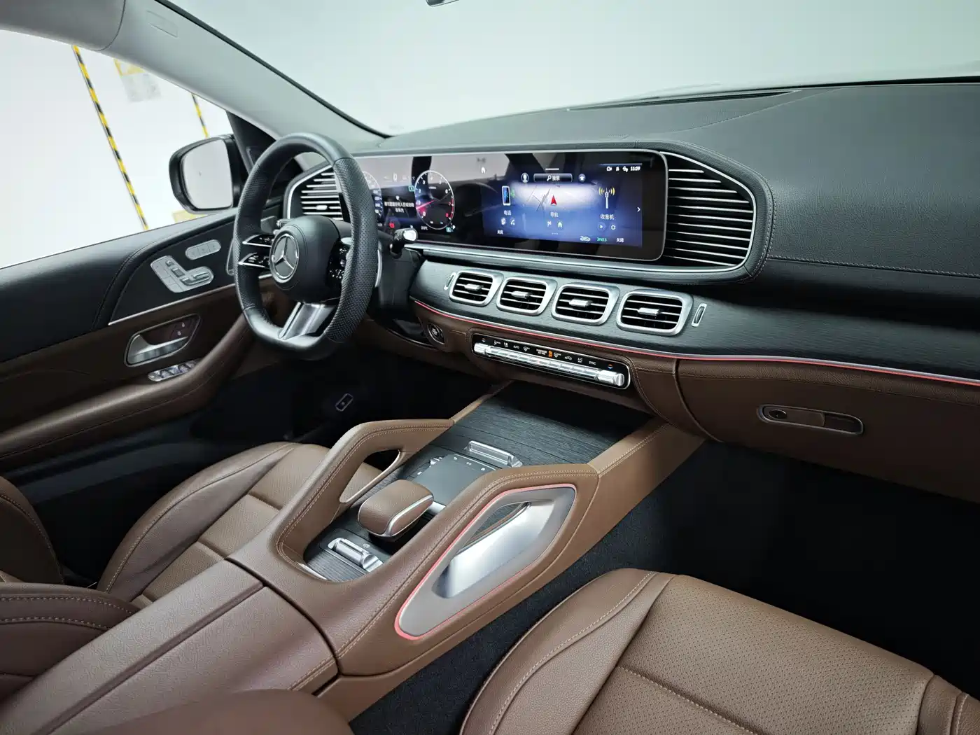 Mercedes-Benz GLS 2024 GLS 450 4MATIC Fashion Edition фото 11