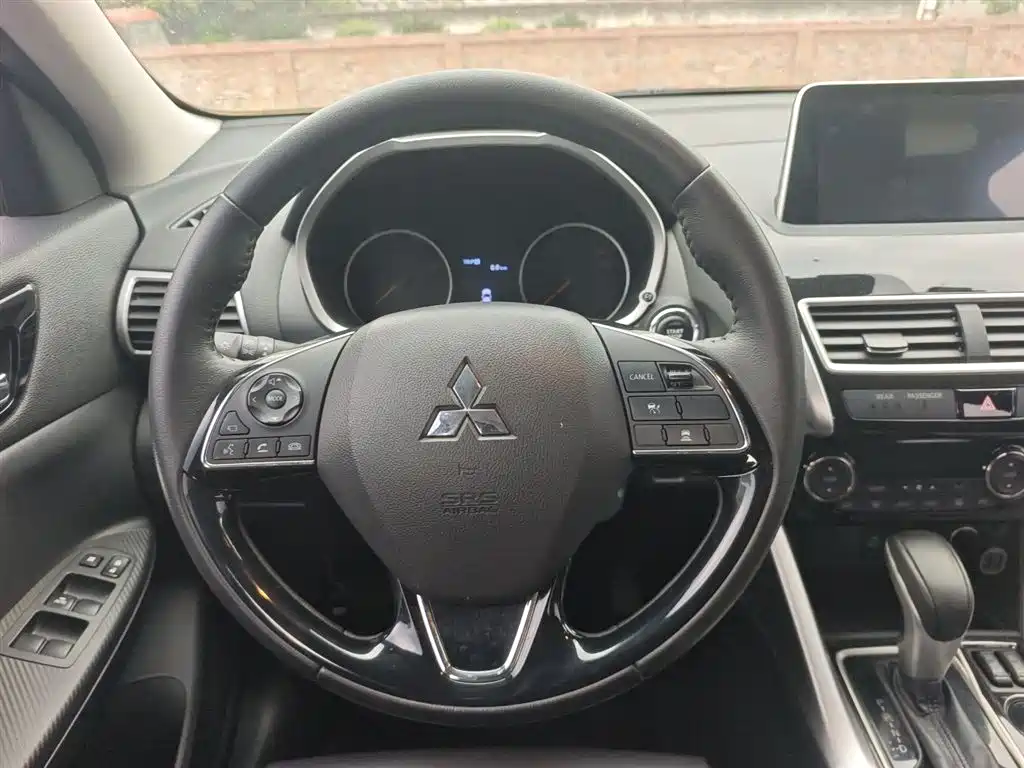 Mitsubishi Eclipse Cross 2019 1.5T CVT 2WD Belief Edition China VI фото 6