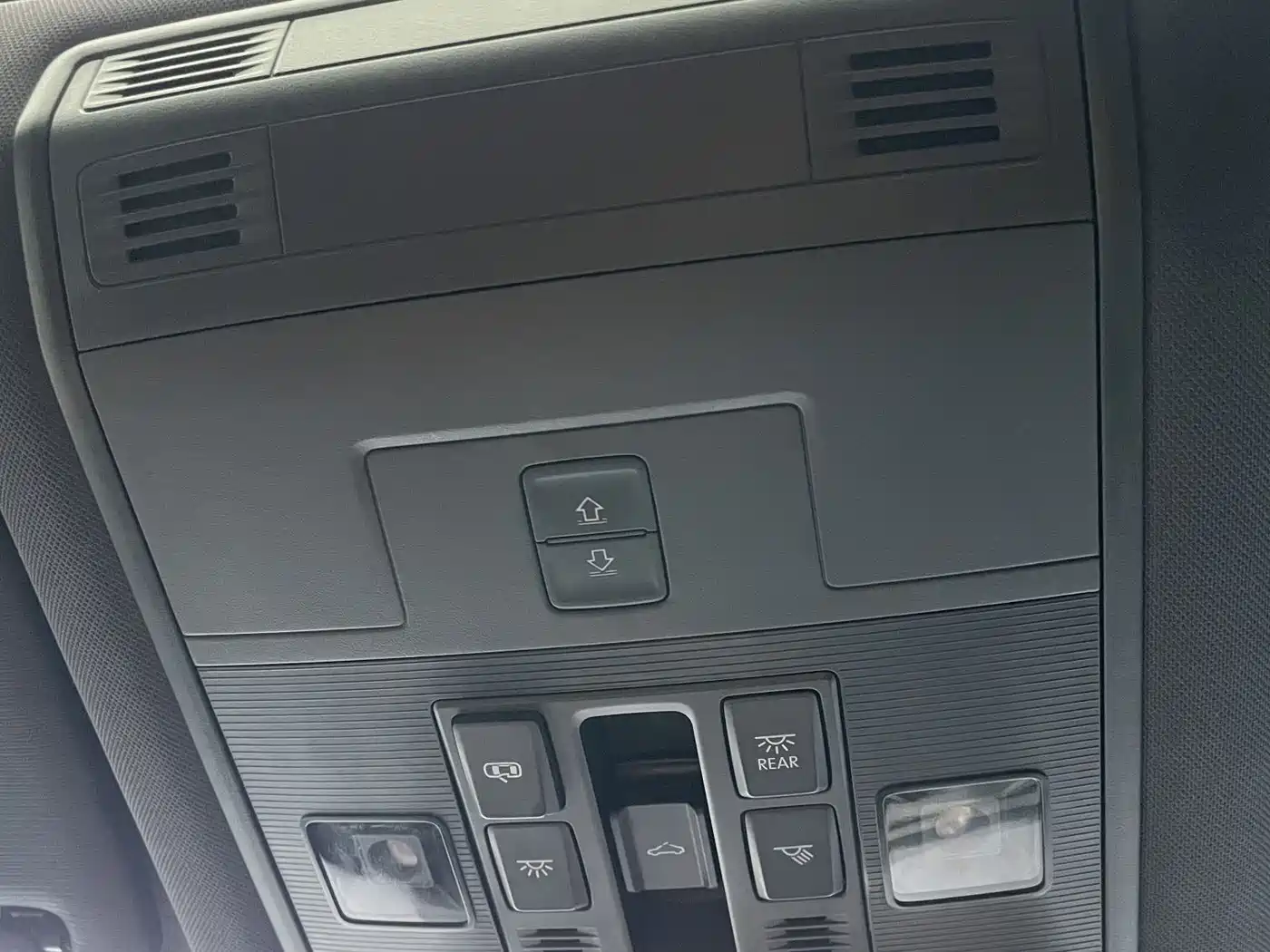 VOLKSWAGEN T ROC EXPLORING SONGS