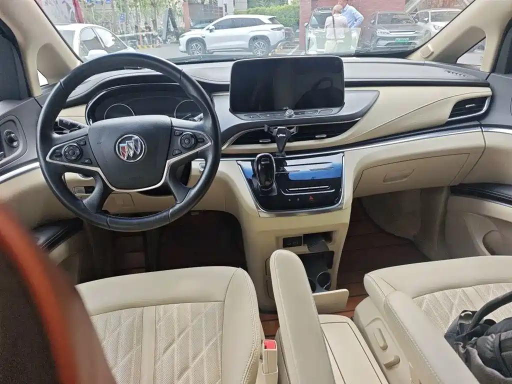 BUICK GL8