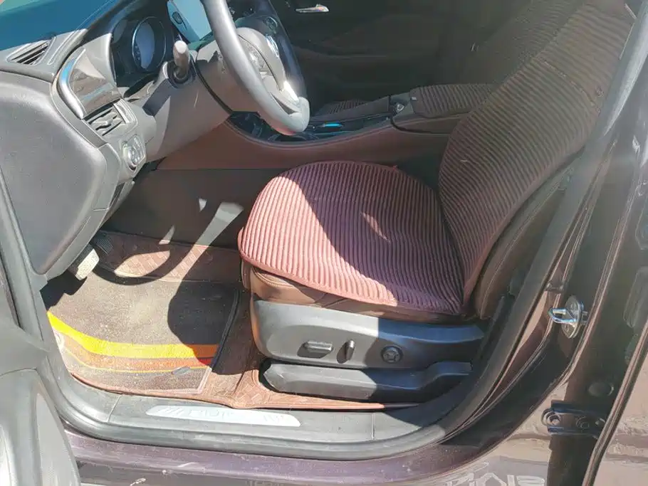Фото 9 - Buick Envision Plus