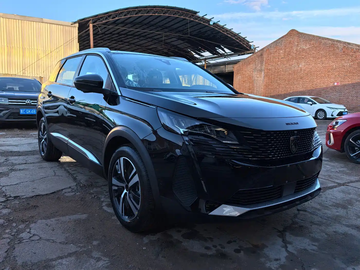 PEUGEOT 5008