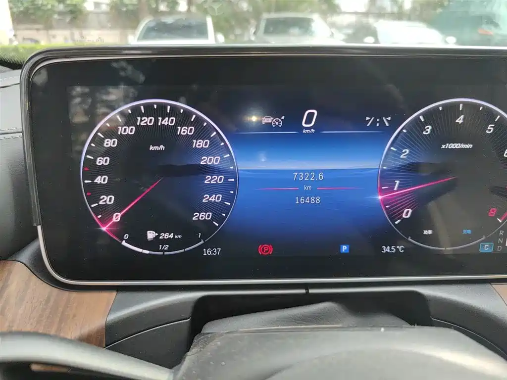 Mercedes-Benz C-Class 2024 Second Facelift C 260 L фото 8