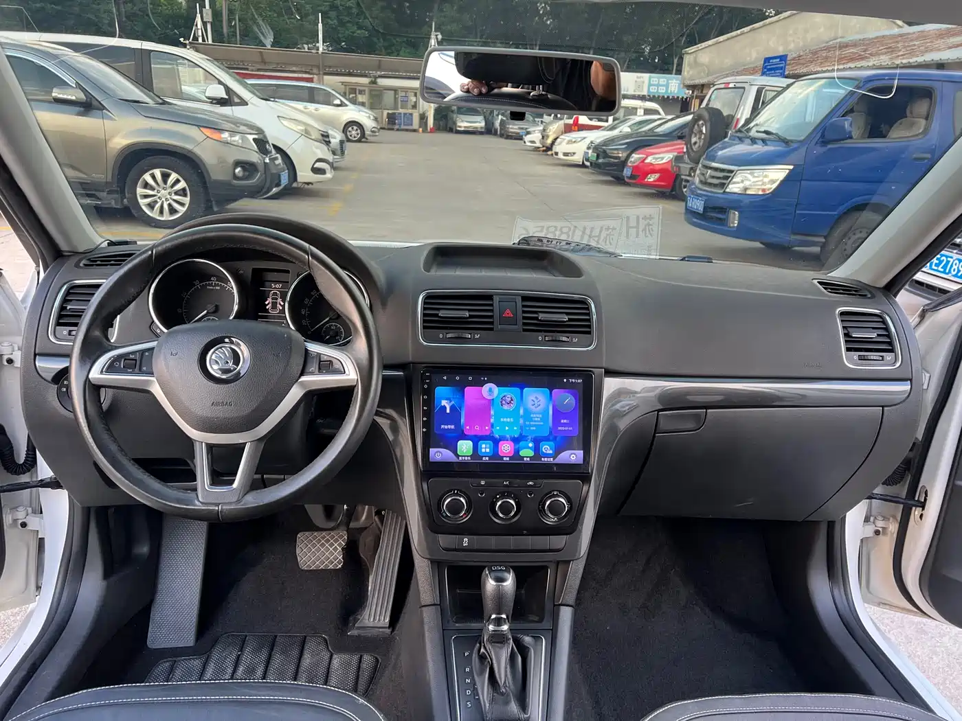 Škoda Yeti 2017 TSI280 DSG Brothers Edition фото 6