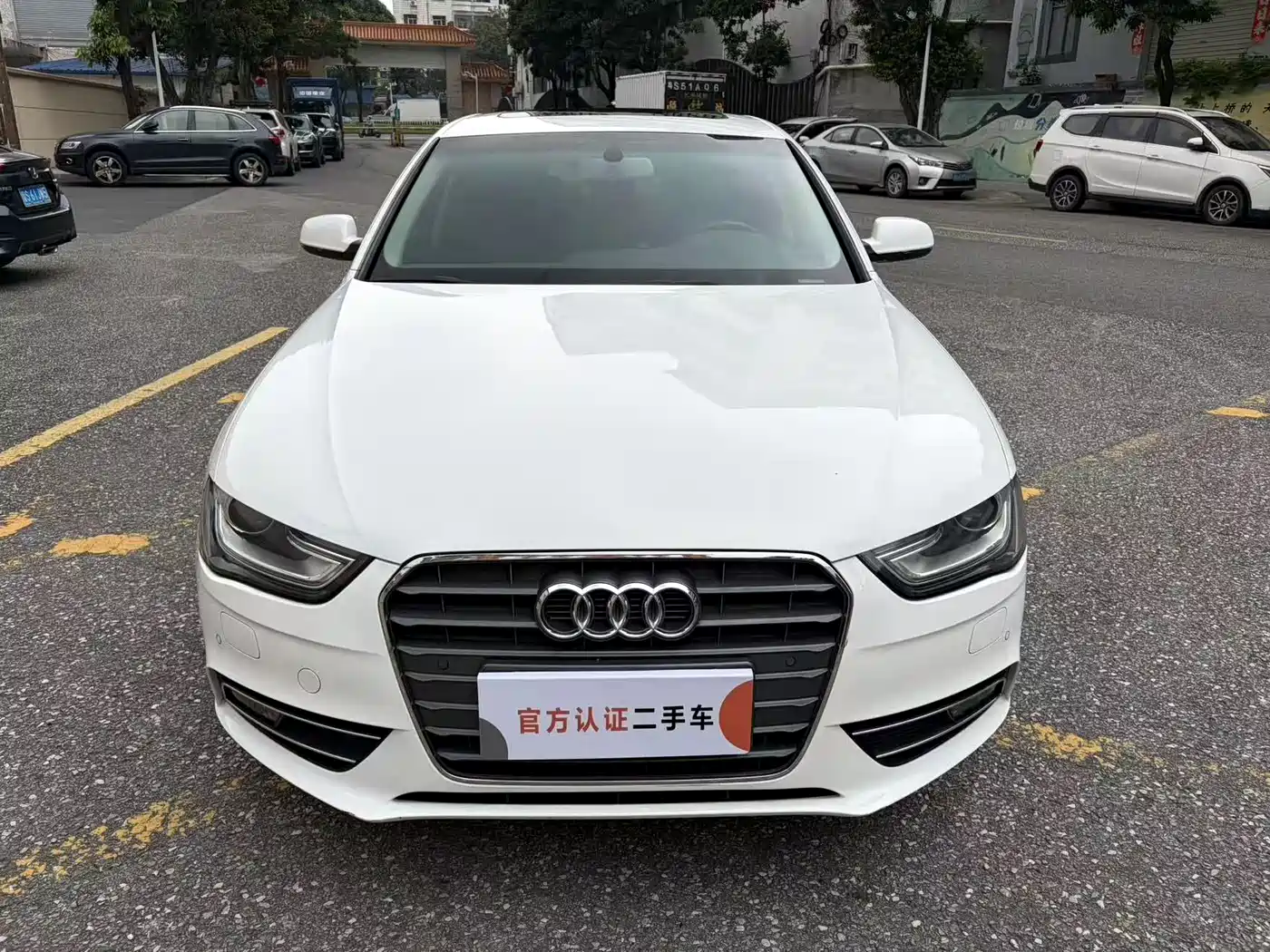 Audi A4L 2015 35 TFSI Auto Standard фото 2
