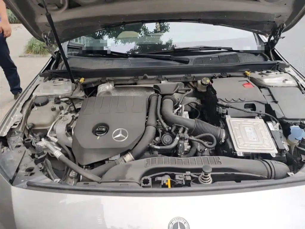 Mercedes-Benz A-Class 2019 A 180 L Sport Sedan фото 16