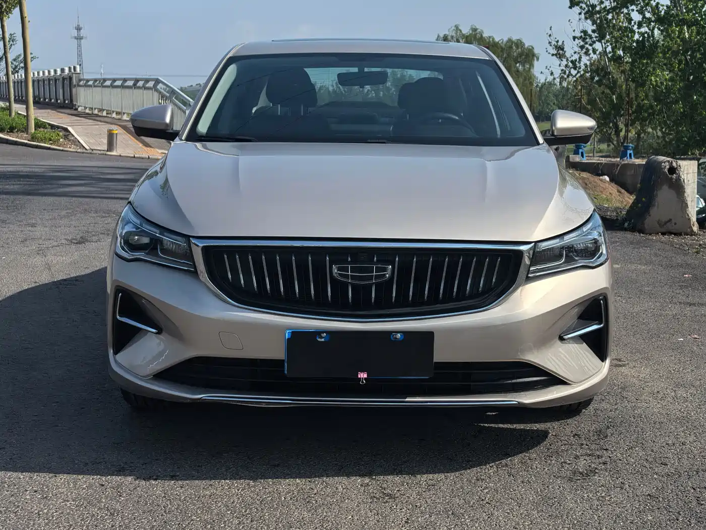 GEELY AUTOMOBILE EMGRAND