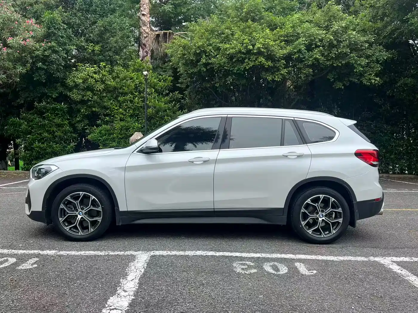 BMW X1 2020 sDrive25Li Leading Model фото 12
