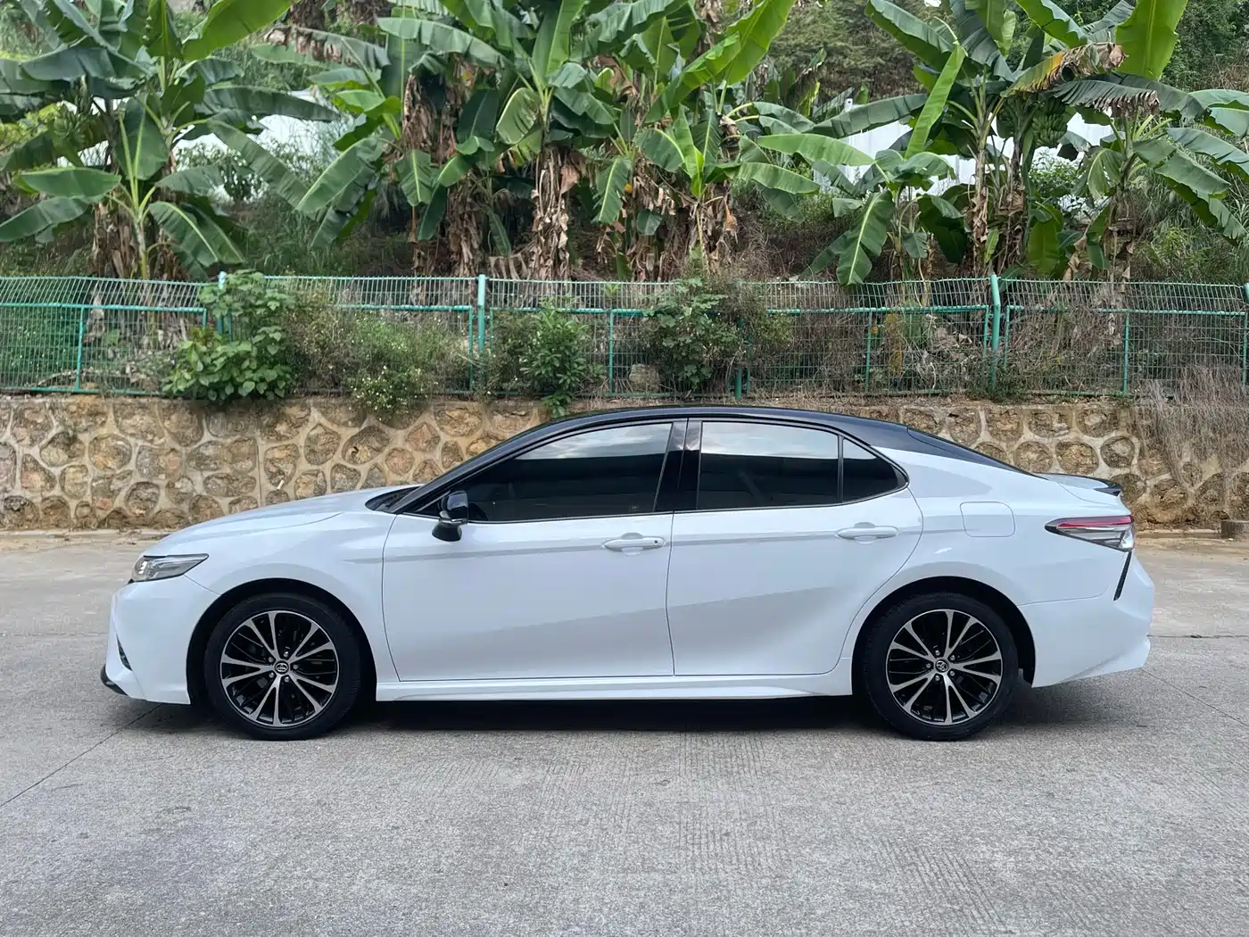 Toyota Camry 2018 2.5S Trend Edition фото 3